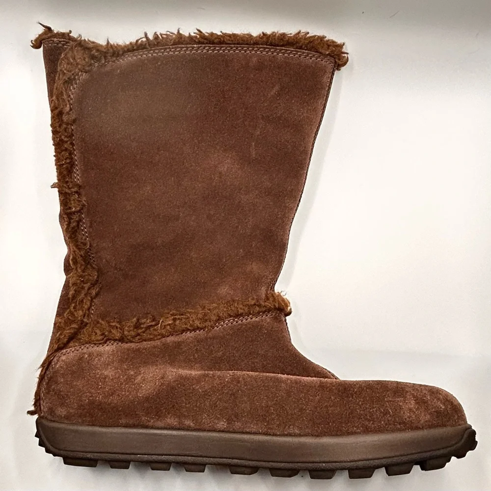 Timberland Shearling Lined Suede Winter Boots | Cozy UGG-Style Cold Weather 9.5W